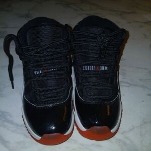 Womens Jordan Retro 11's
